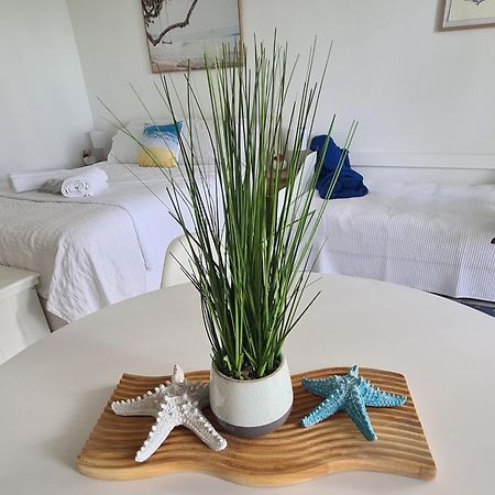 Dolphin Heads - Resort Unit - Absolute Beachfront! - Whitsunday Getaway! 매카이 외부 사진