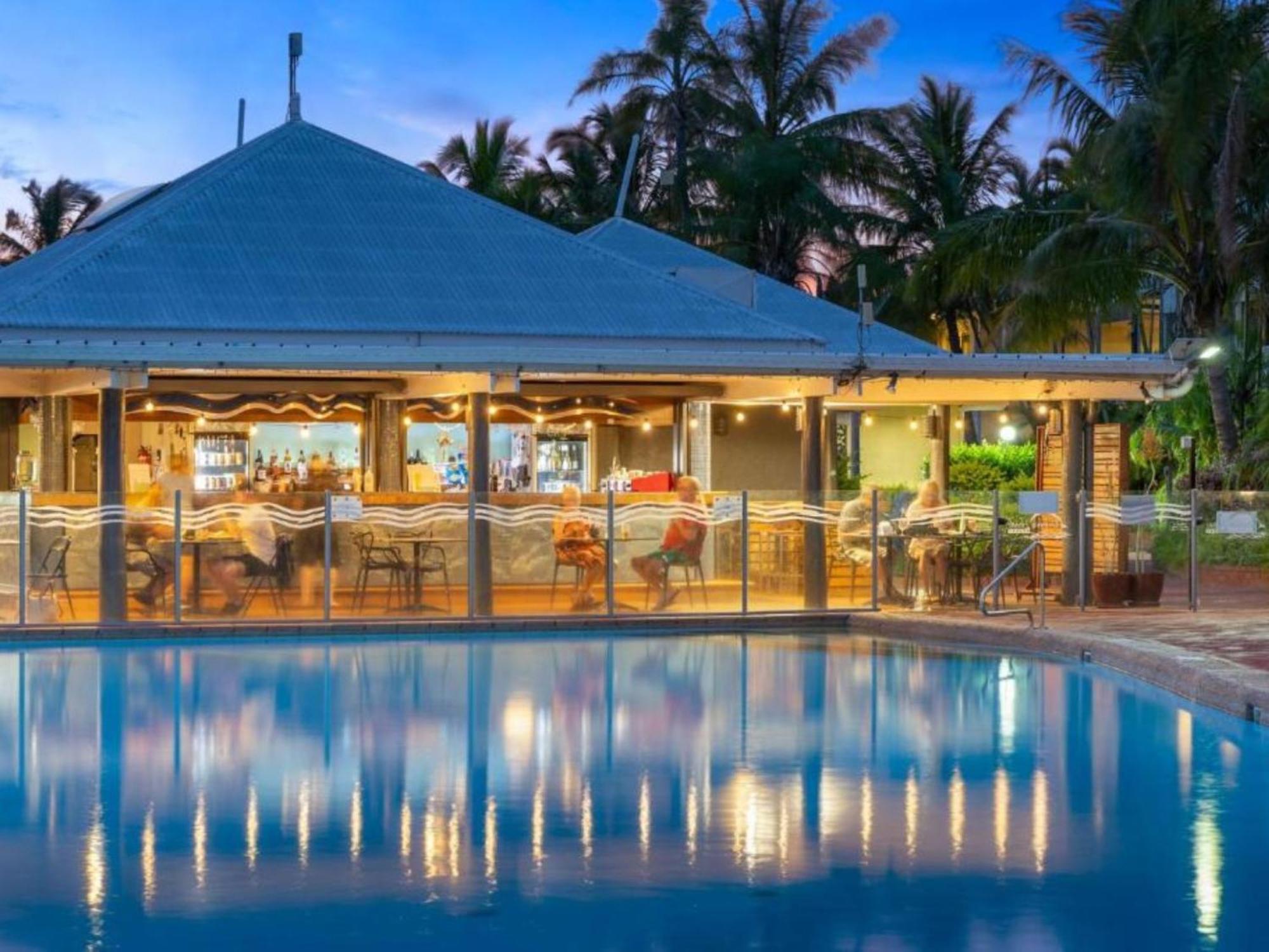 Dolphin Heads - Resort Unit - Absolute Beachfront! - Whitsunday Getaway! 매카이 외부 사진