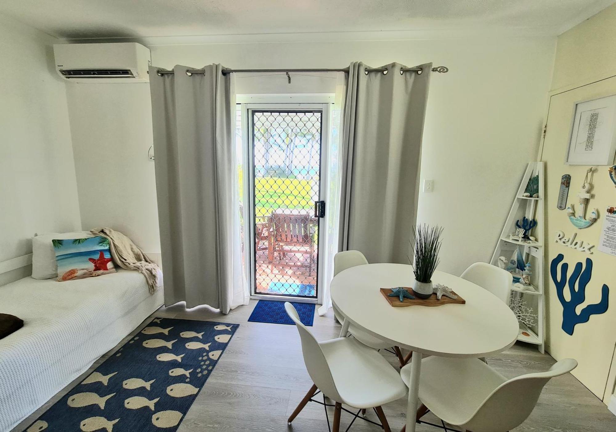 Dolphin Heads - Resort Unit - Absolute Beachfront! - Whitsunday Getaway! 매카이 외부 사진