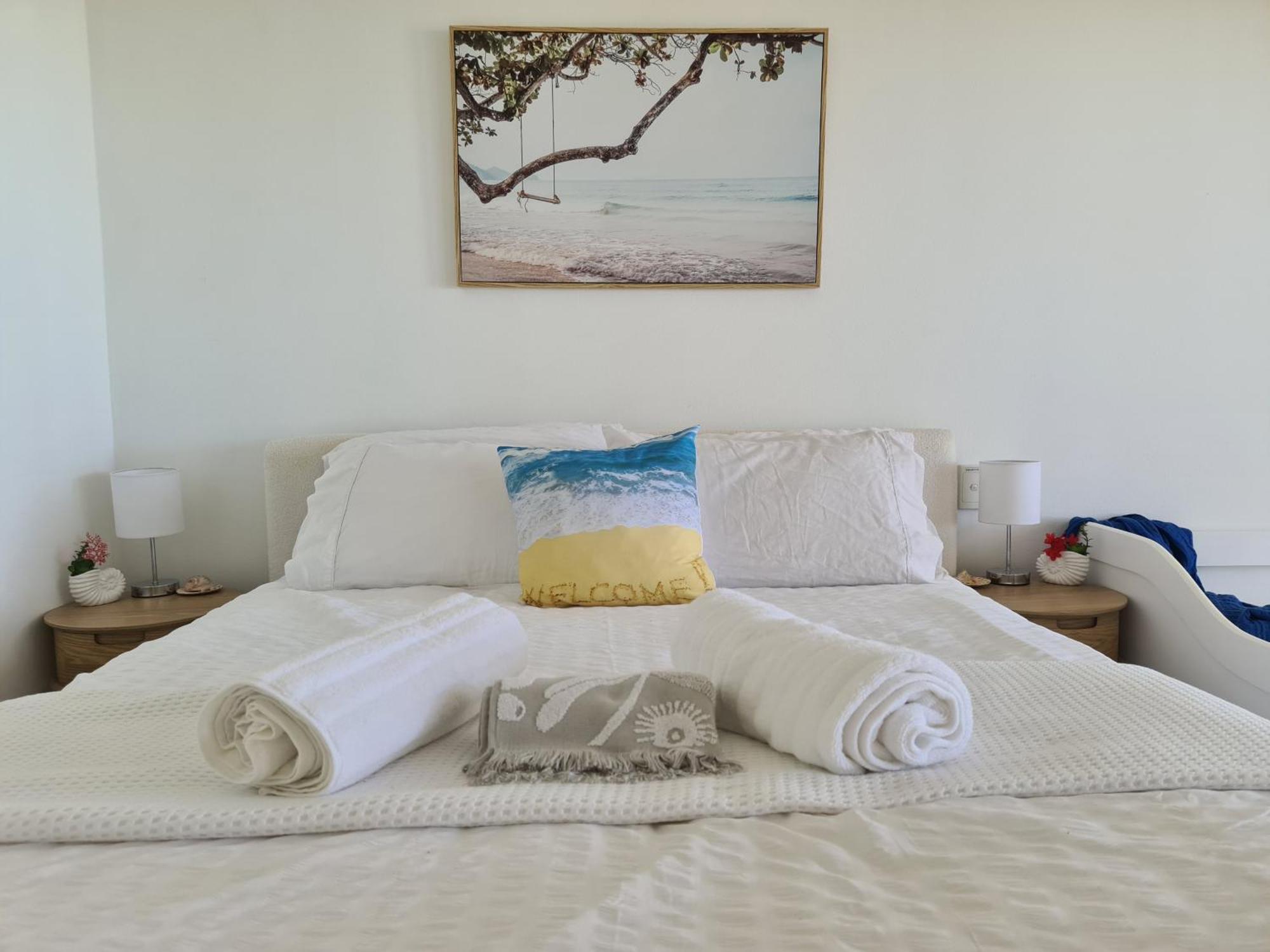 Dolphin Heads - Resort Unit - Absolute Beachfront! - Whitsunday Getaway! 매카이 외부 사진