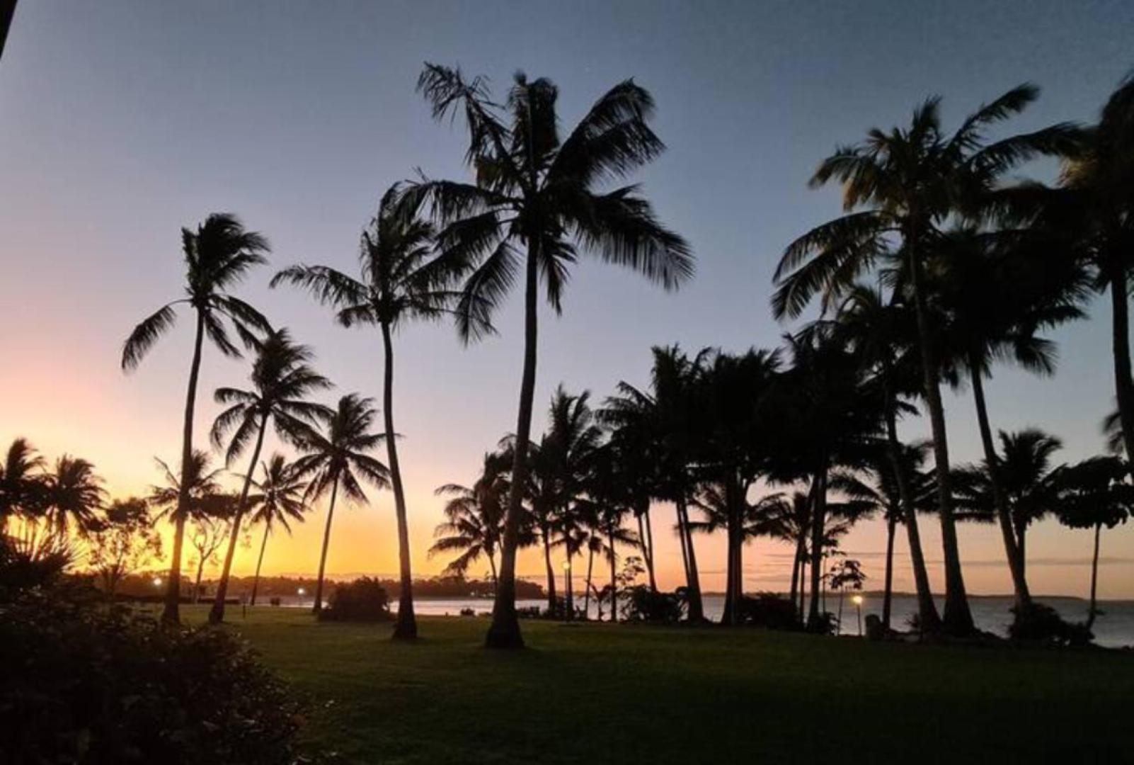 Dolphin Heads - Resort Unit - Absolute Beachfront! - Whitsunday Getaway! 매카이 외부 사진