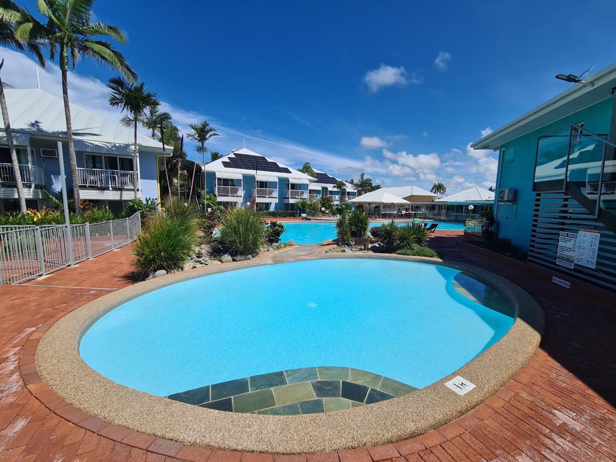 Dolphin Heads - Resort Unit - Absolute Beachfront! - Whitsunday Getaway! 매카이 외부 사진